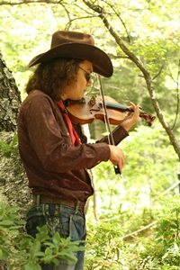 穴澤雄介屋外演奏写真